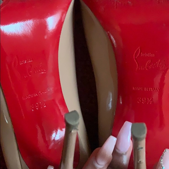 Christian Louboutin So Kate - Picture 6 of 7